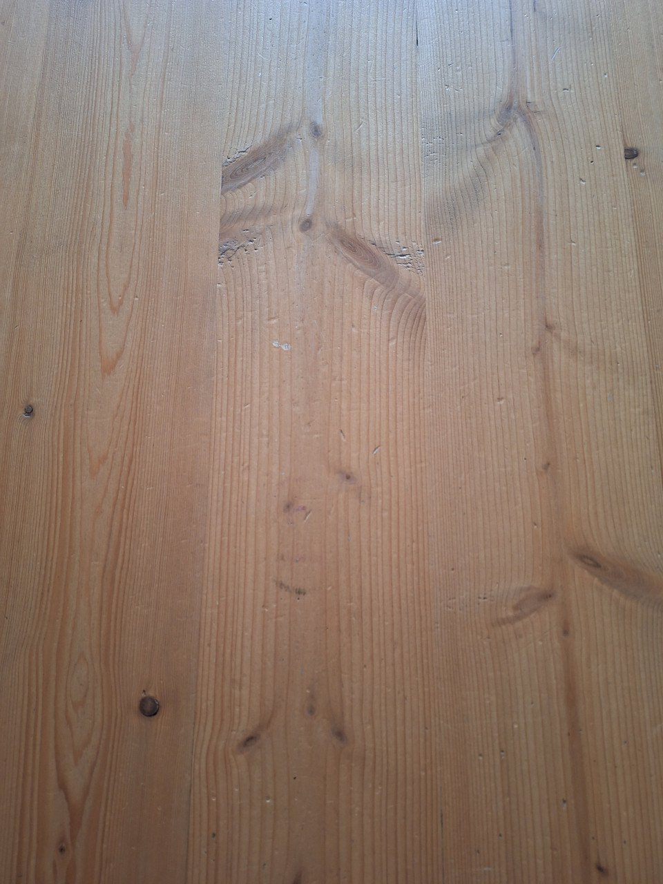 Te koop: grenen eettafel