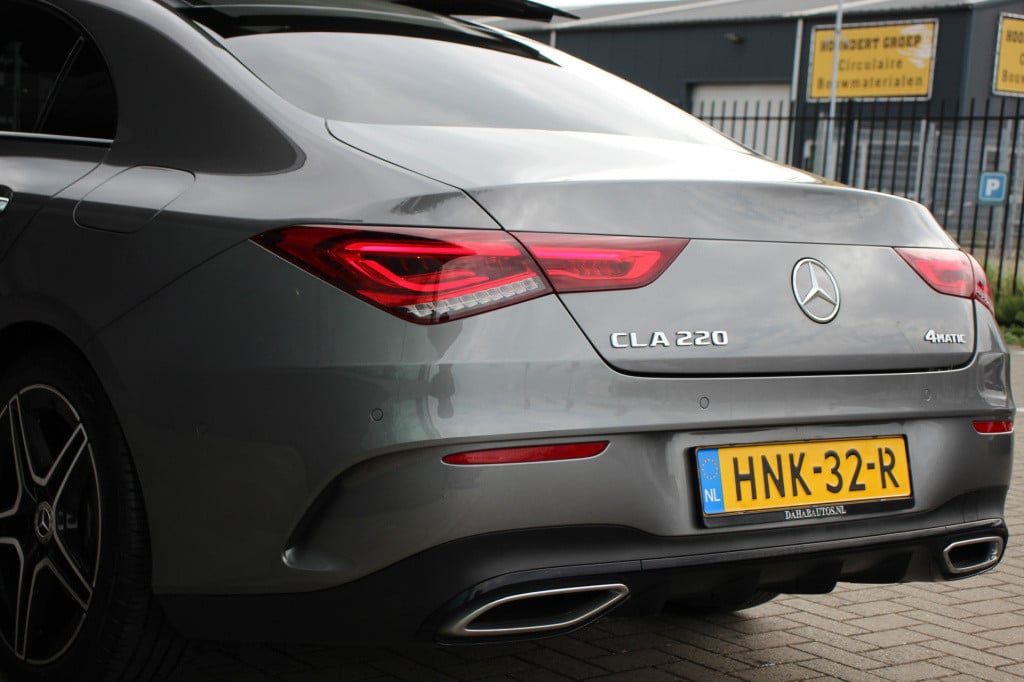 Mercedes-Benz Cla 220 4matic premium plus amg | pano | memory | acc | camer