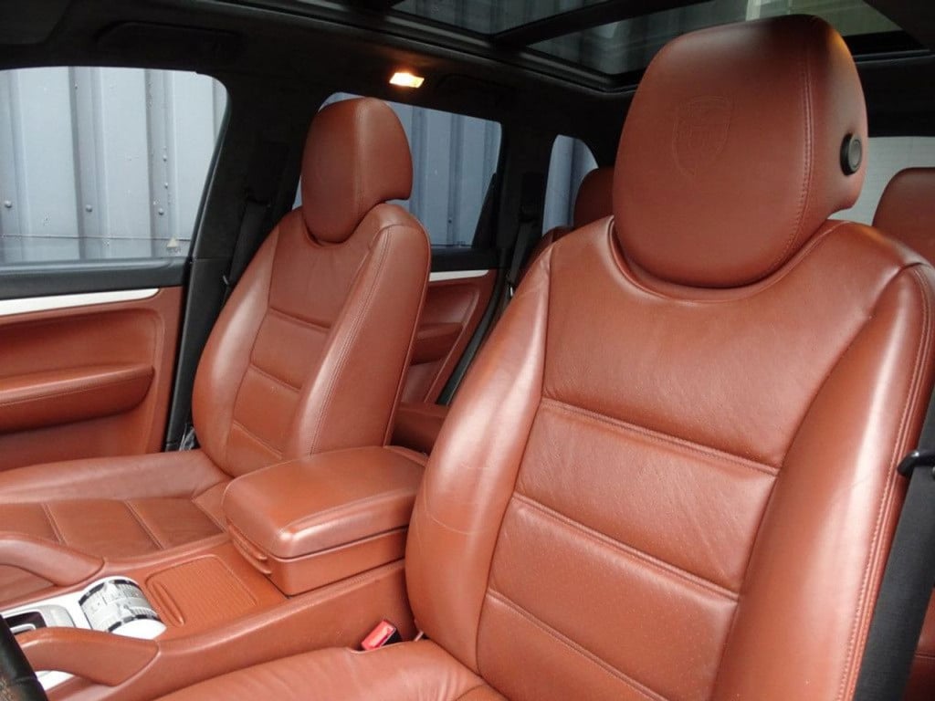 Porsche Cayenne 4.8 turbo 500pk | pano