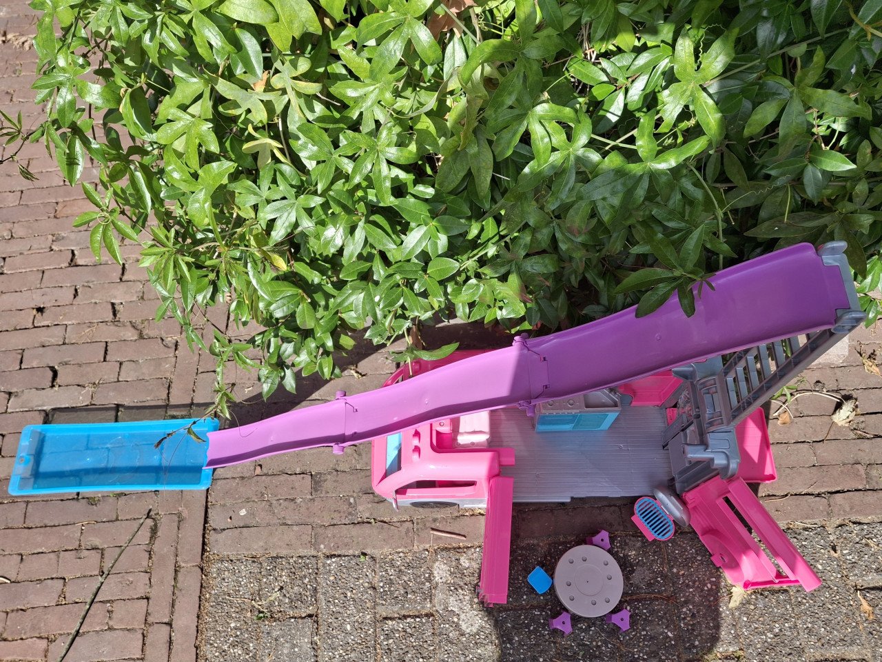 Barbie camper
