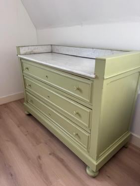 Antieke commode