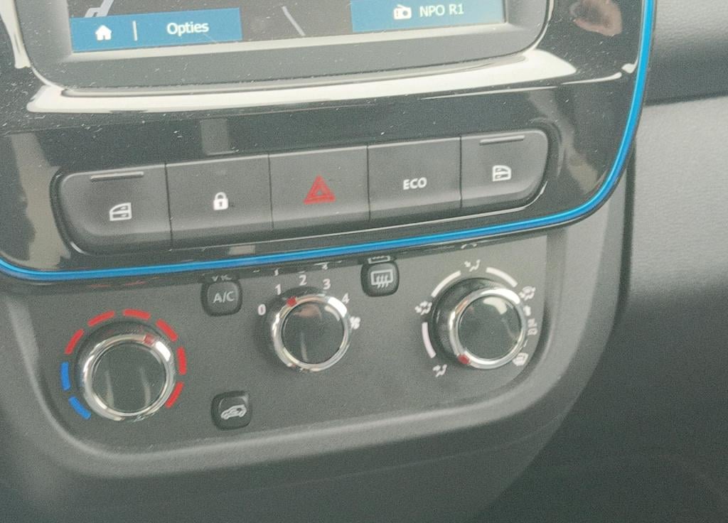 Dacia Spring comfort plus (orange pack) 27 kwh