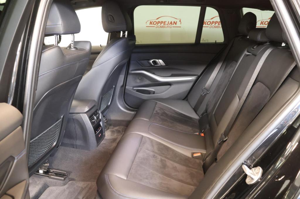 BMW 3-serie touring 330i high executive m sport, adaptive cruise, widescree
