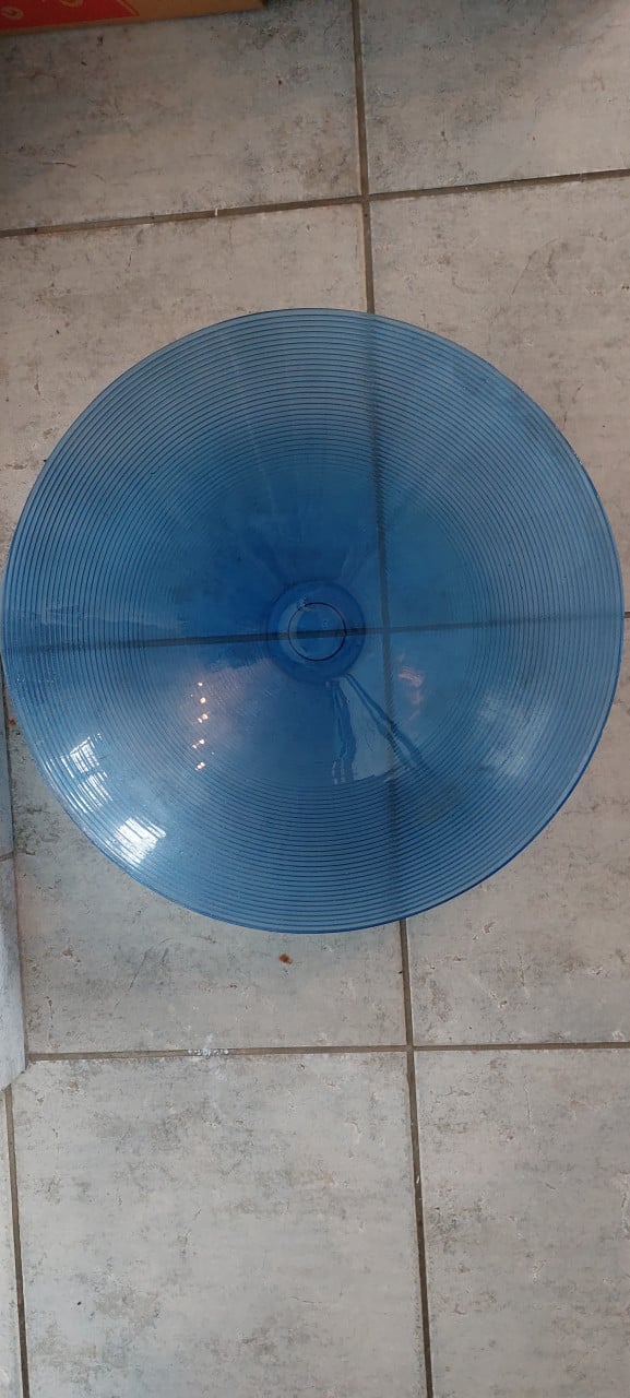 Decoratie blauwe glazen schaal