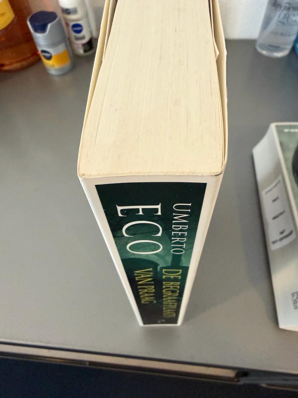 De begraafplaats van Praag, Umberto Eco
