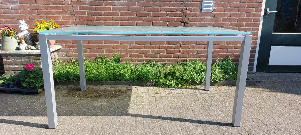 Eettafel/ keukentafel