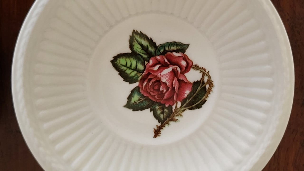 Set van 6 Wedgwood Moss Rose bonbon bordjes schoteltjes 8 cm