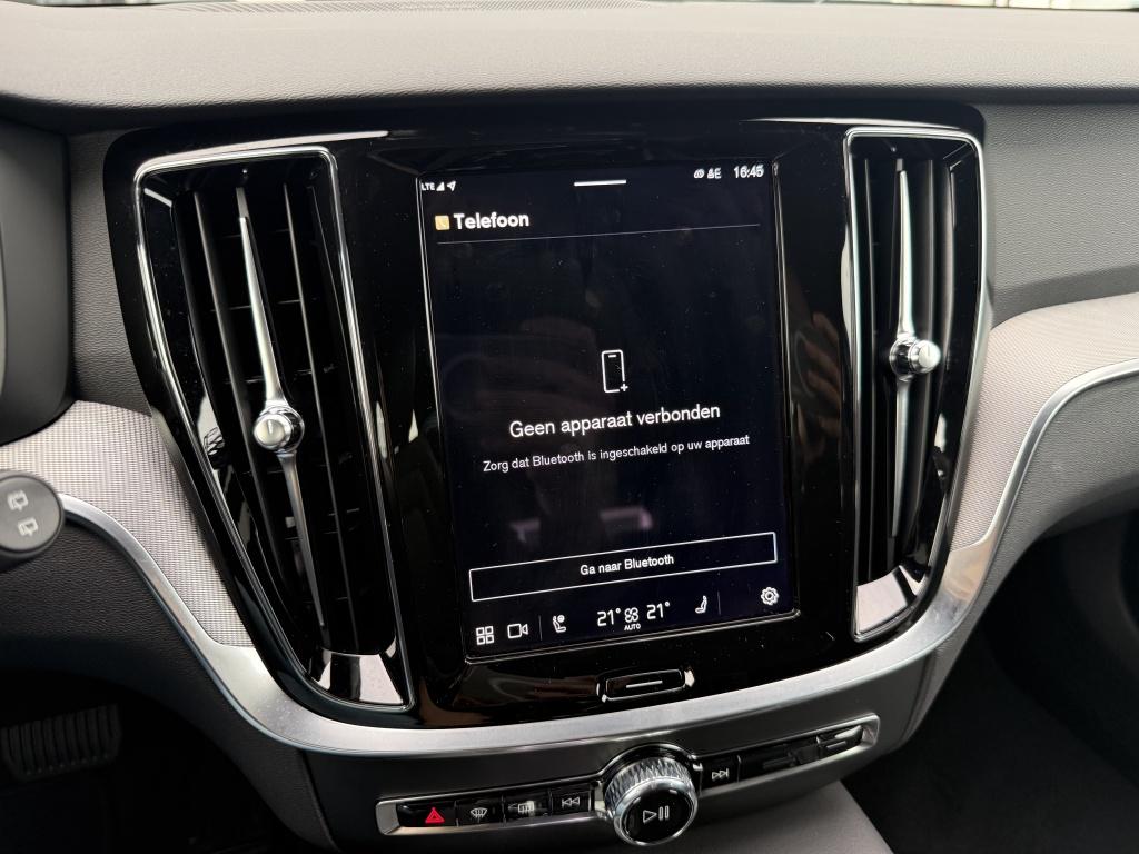 Volvo V60 t6 398pk recharge plus dark| adap.cruise| 360camera| trekaak