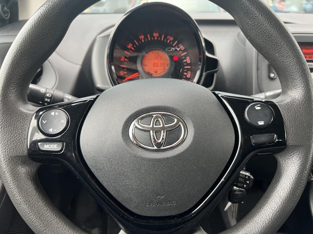 Toyota Aygo 1.0 vvt-i x-fun