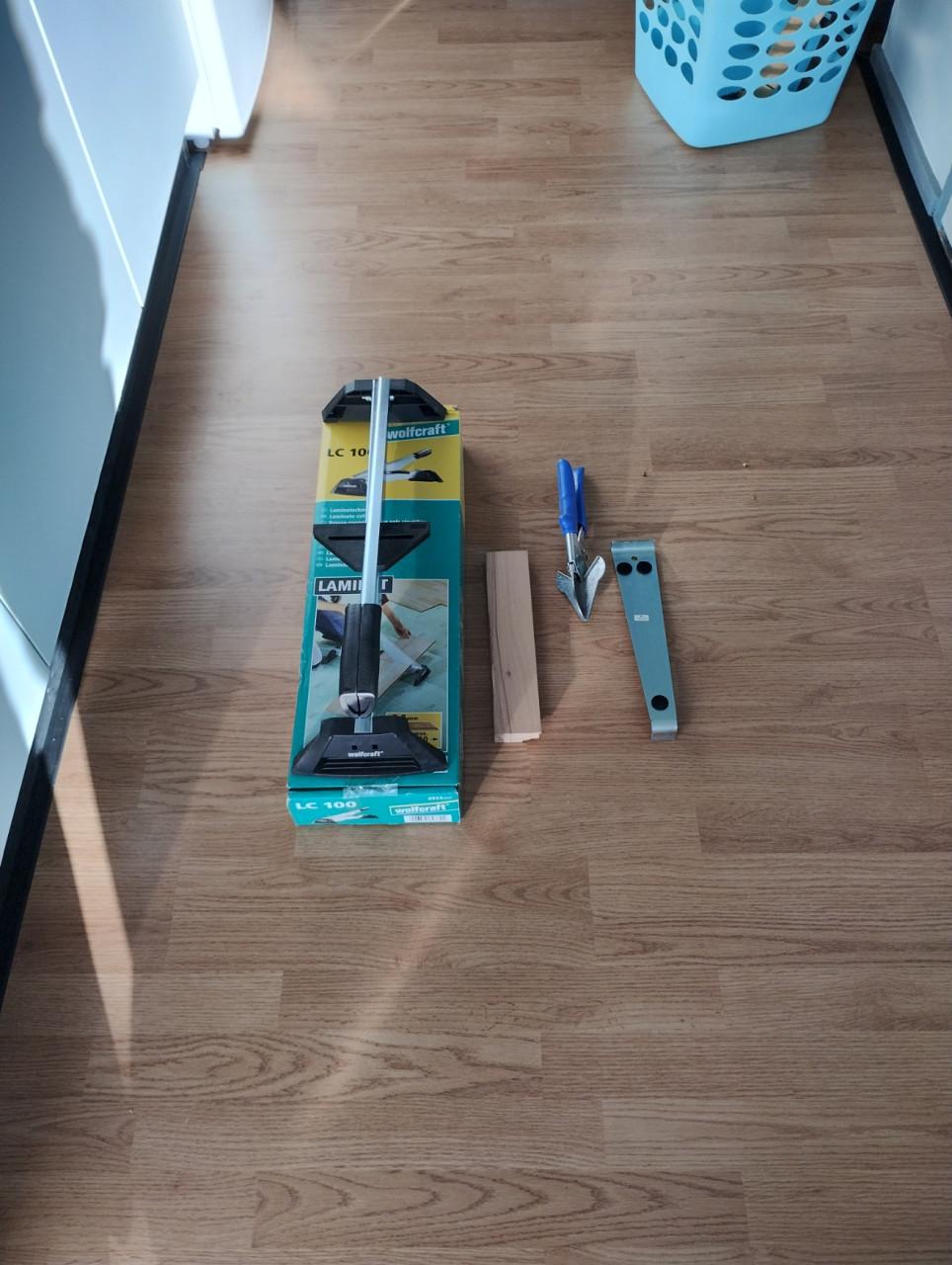 Laminaatsnijder en div