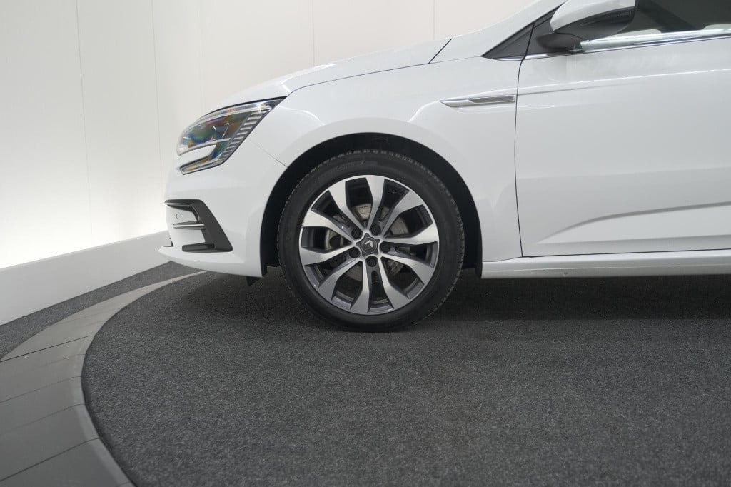 Renault Megane tce 140 edc techno | trekhaak | camera | navigatie | 9.3 inc