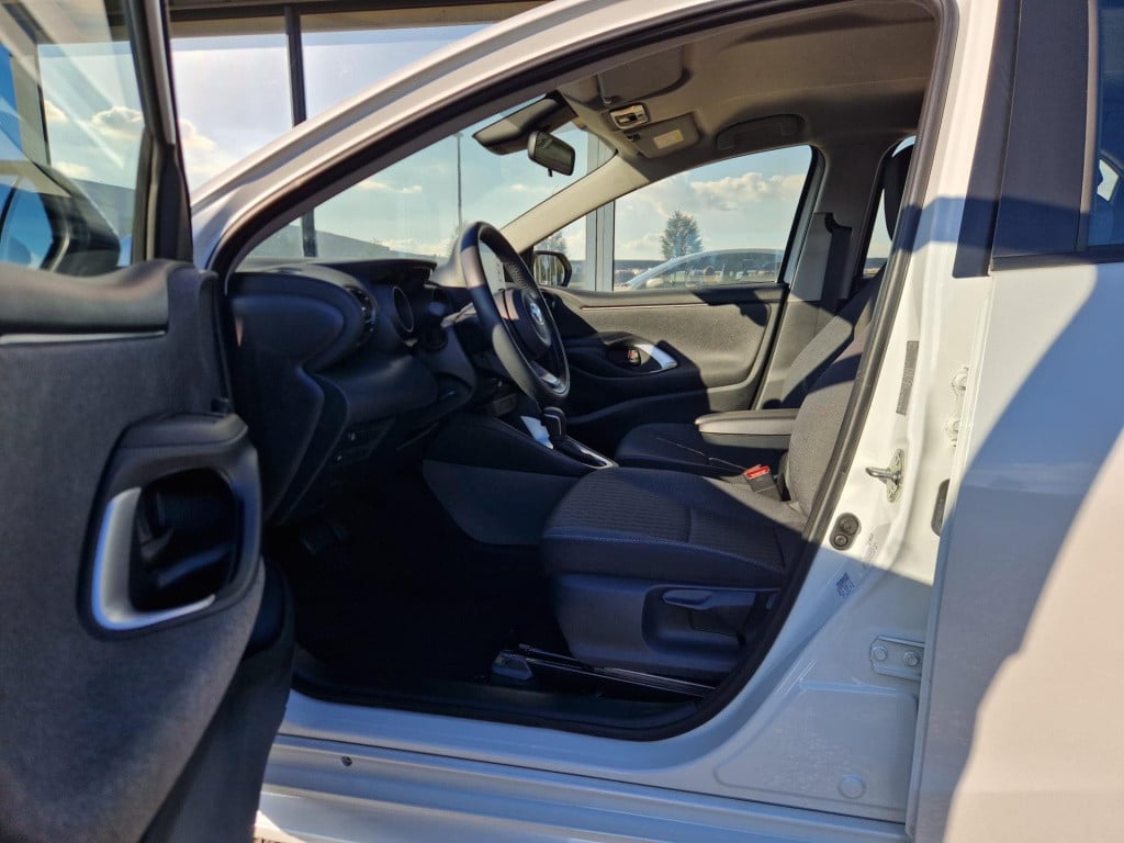Toyota Yaris 1.5 hybrid first edition | automaat | adaptieve cruise control