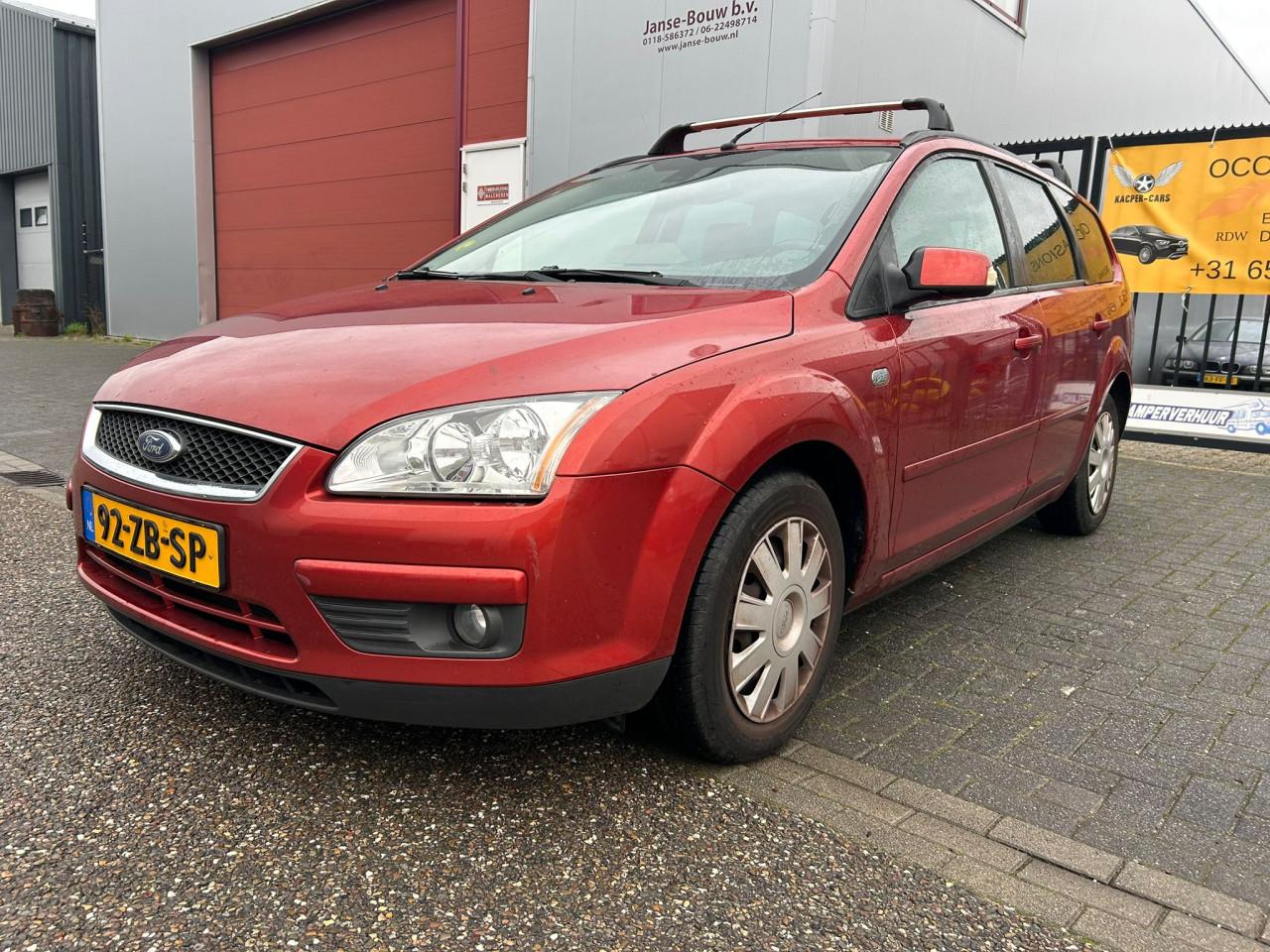 Ford Focus Wagon 1.6-16V Ghia FULL OPTION