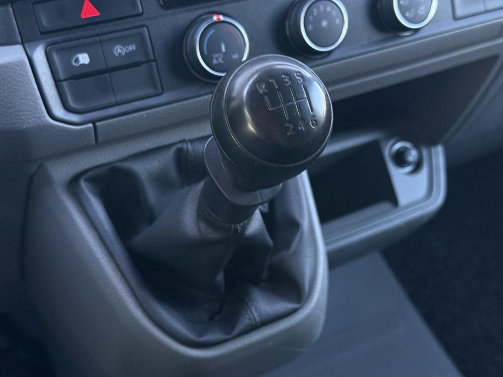 Volkswagen Crafter 35 2.0 tdi 140pk l3h3 | pdc | airco | trekhaak 3t