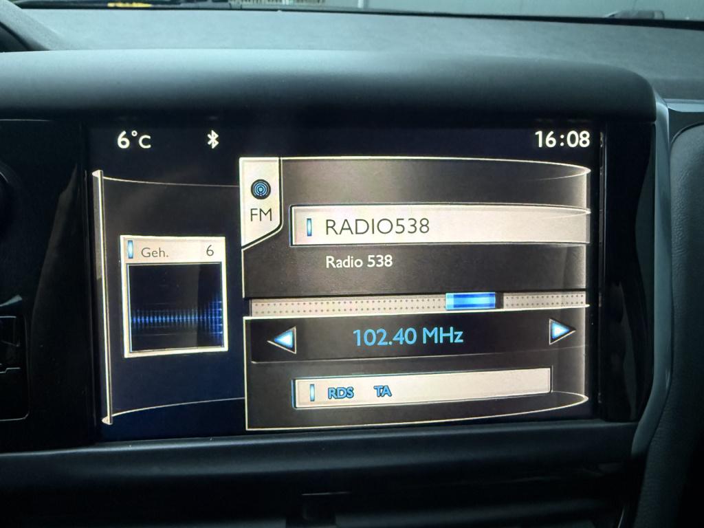 Peugeot 208 1.2 vti envy 5-drs