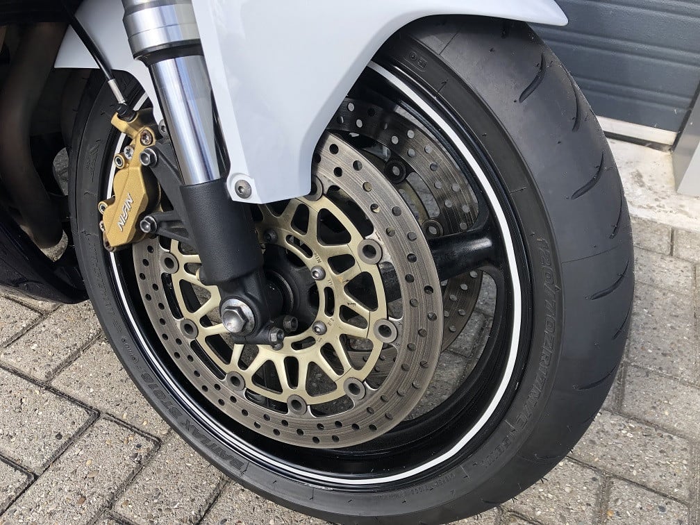 Honda CBR954RR Fireblade uit 2002 met 39 dkm, nieuwstaat! div extra's €3750