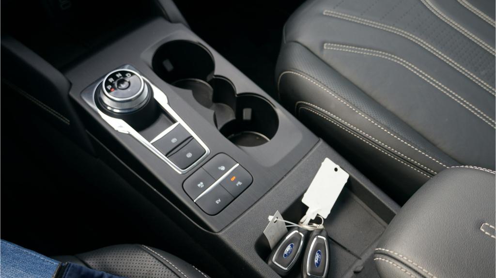 Ford Kuga 2.5 phev vignale pano rijklaar incl garantie