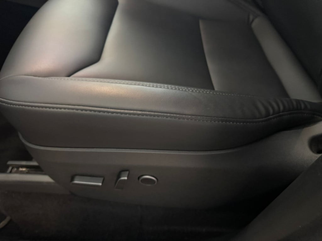 Tesla Model Y long range awd 75 kwh