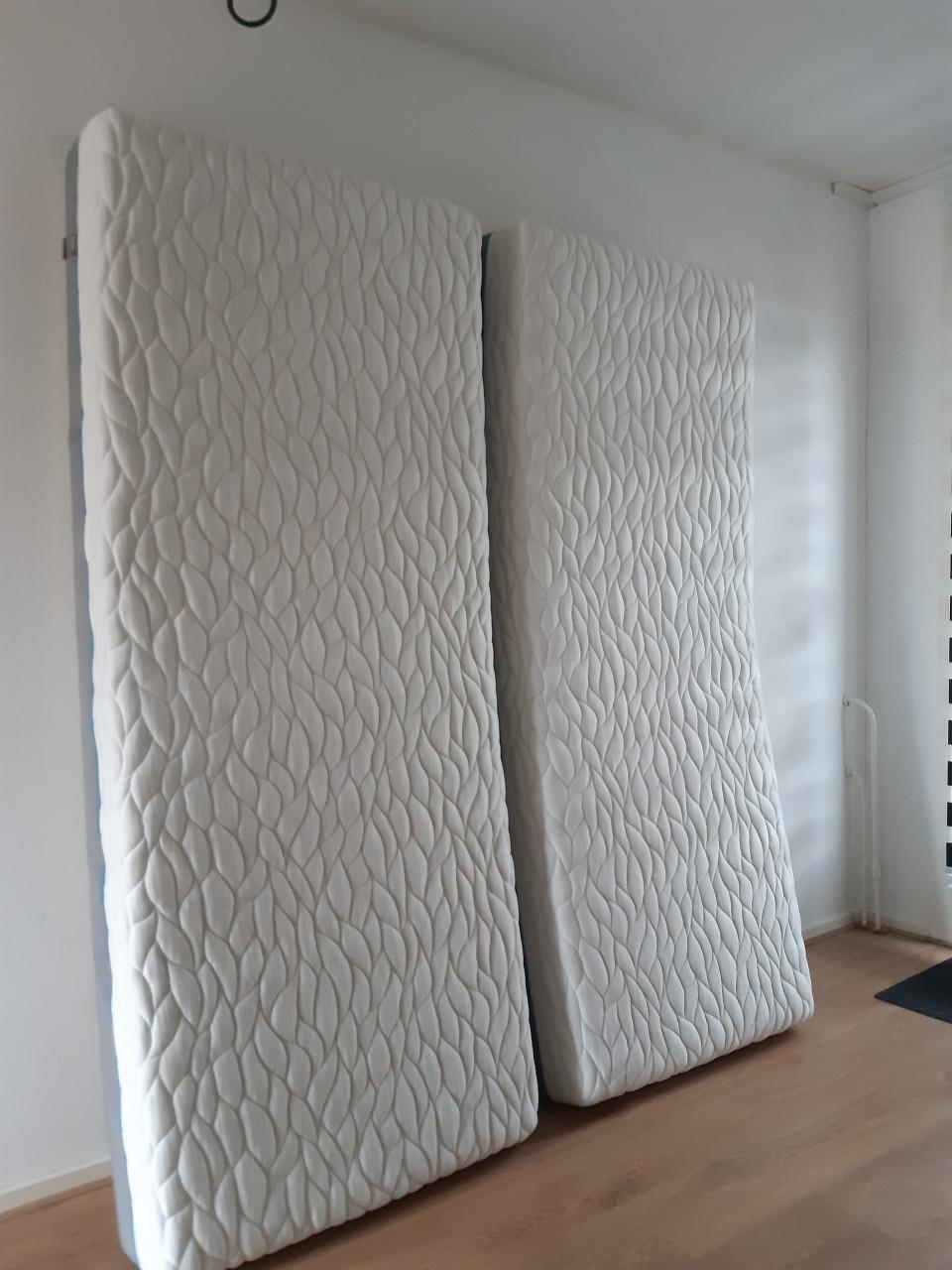 2 Koudschuim matrassen Sankt Moritz van Alpine Plus