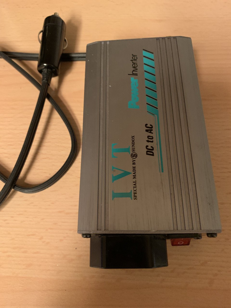 Omvormer 12 Volt naar 230 Volt