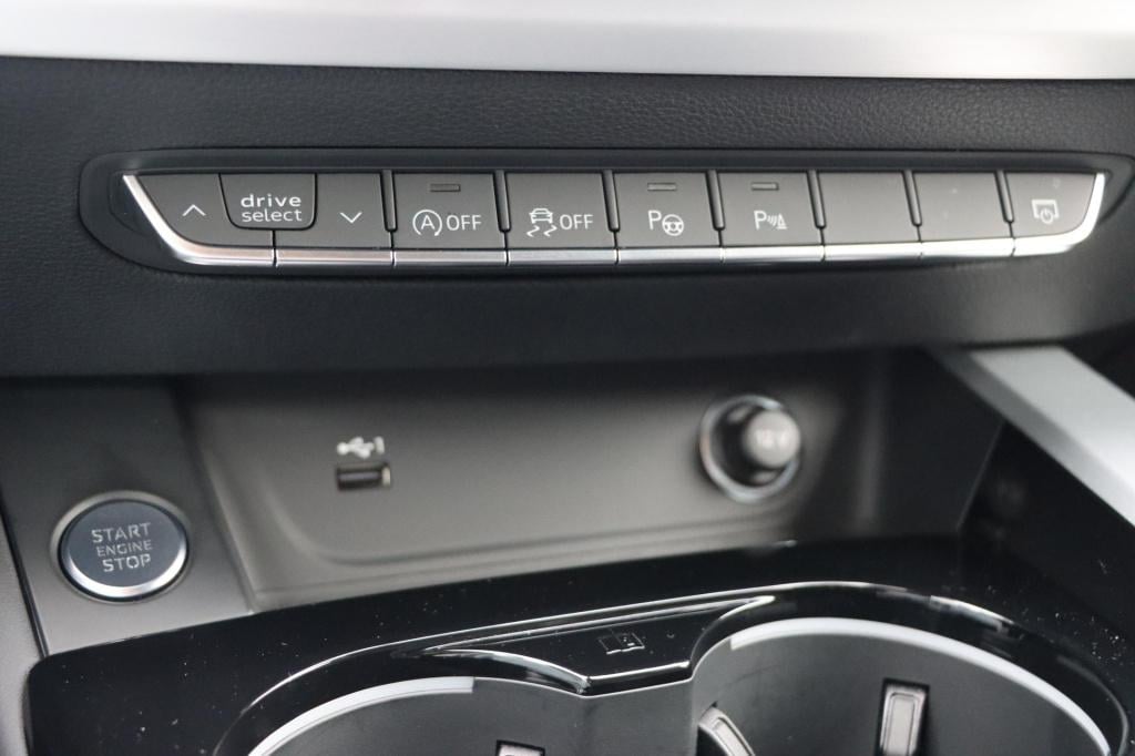 Audi A4 avant 35 tfsi s edition competition 150pk s-tronic