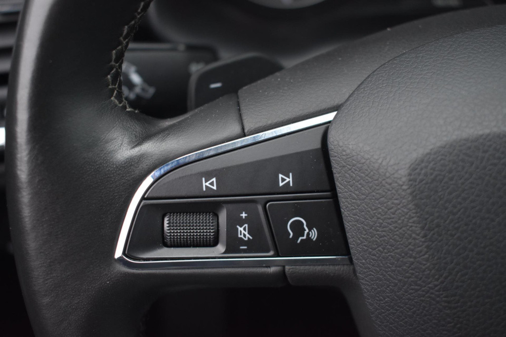 Seat Ateca 1.5 tsi xcellence | camera | led | stoelverwarming | apple carpl