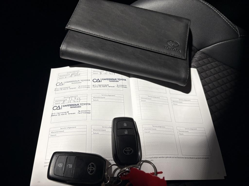 Toyota Yaris 1.5 hyb. executive