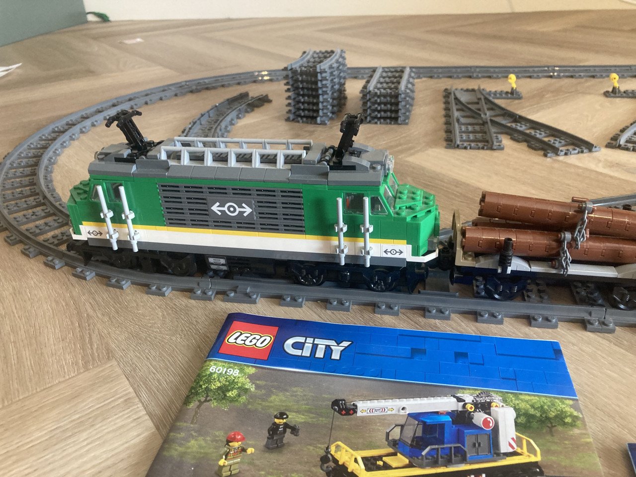 Lego Trein 60198 met twee sets extra rails