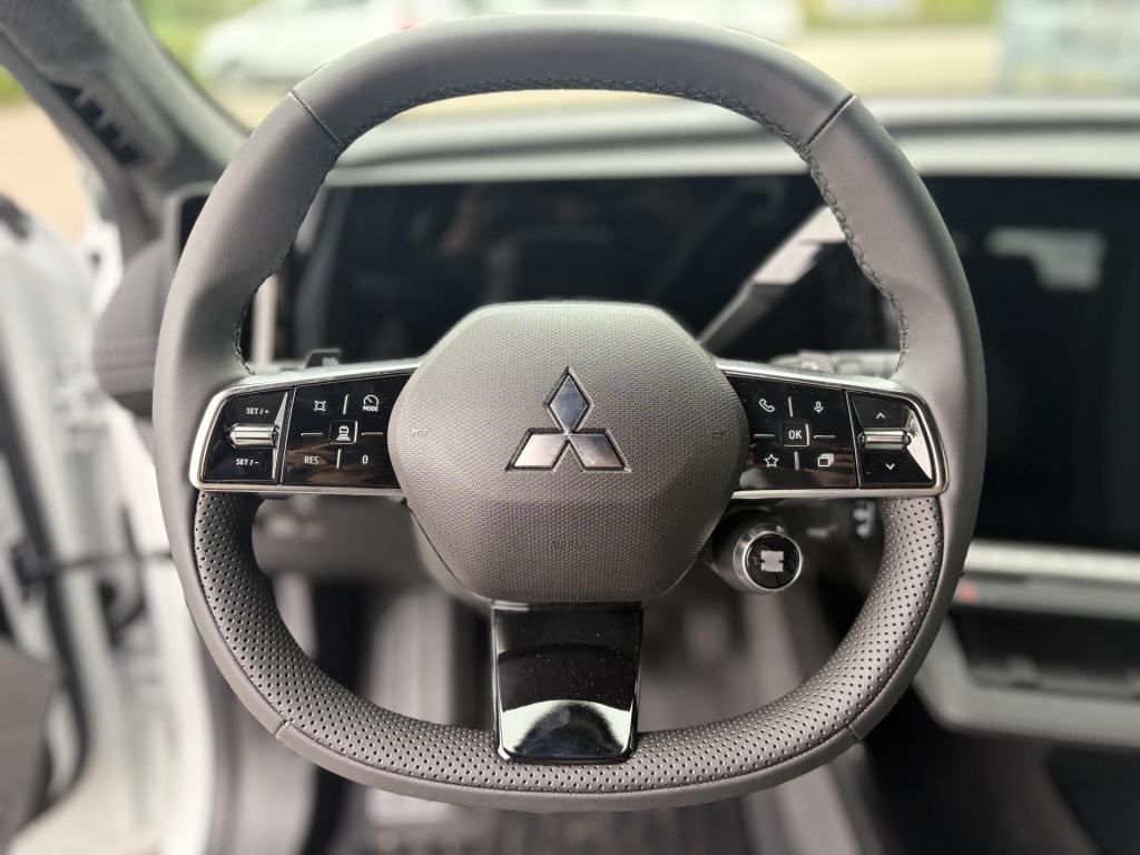 Mitsubishi Eclipse Cross intense+ 87 kwh inclusief €4000,- korting
