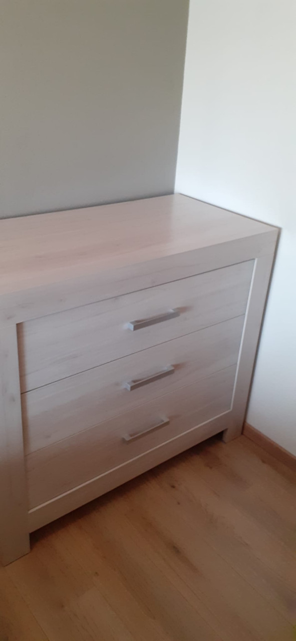 Nette mooie commode