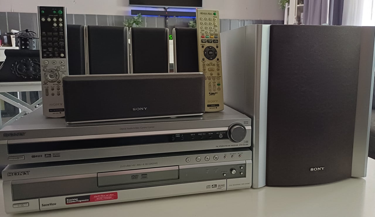 Sony home cinema set