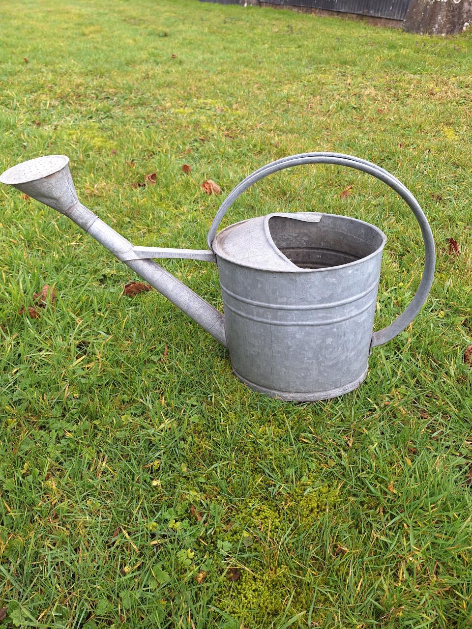 Zinken en email weckketels en emmers