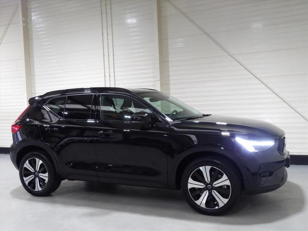 Volvo XC40 t5 plug-in hybrid 262pk aut plus dark