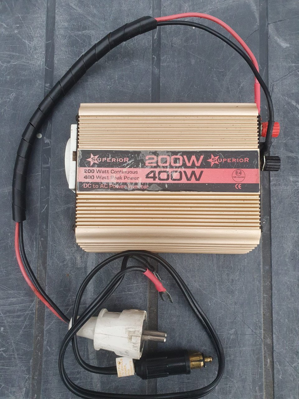 Omvormer 24V dc to 230 V