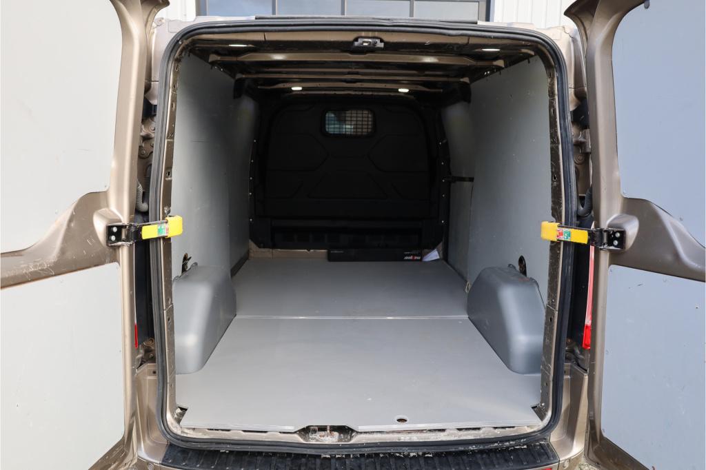 Ford Transit Custom 320 2.0 tdci l2h1 sport 185pk aut. cam i trekhaak i sto