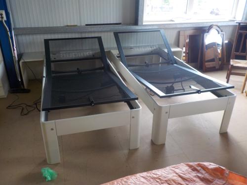2 auping ledikanten met Elektrische AUPING spiralen 90 x 200 cm met ombouw