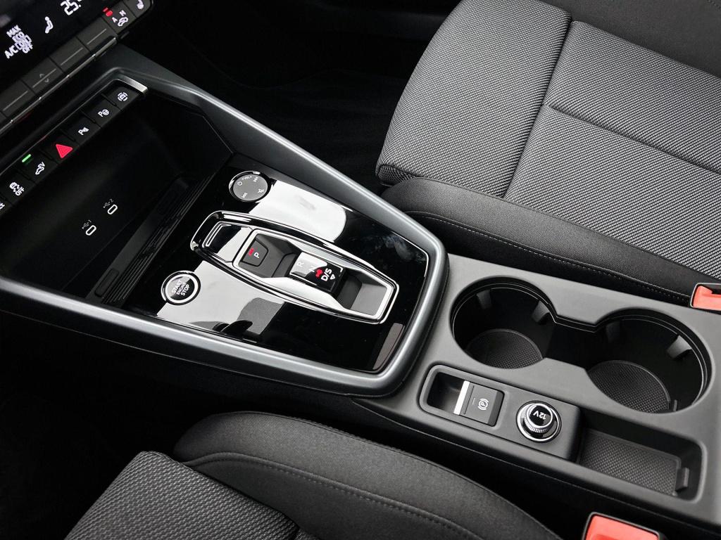 Audi A3 sportback 45 tfsi e s edition competition | automaat | panoramadak 