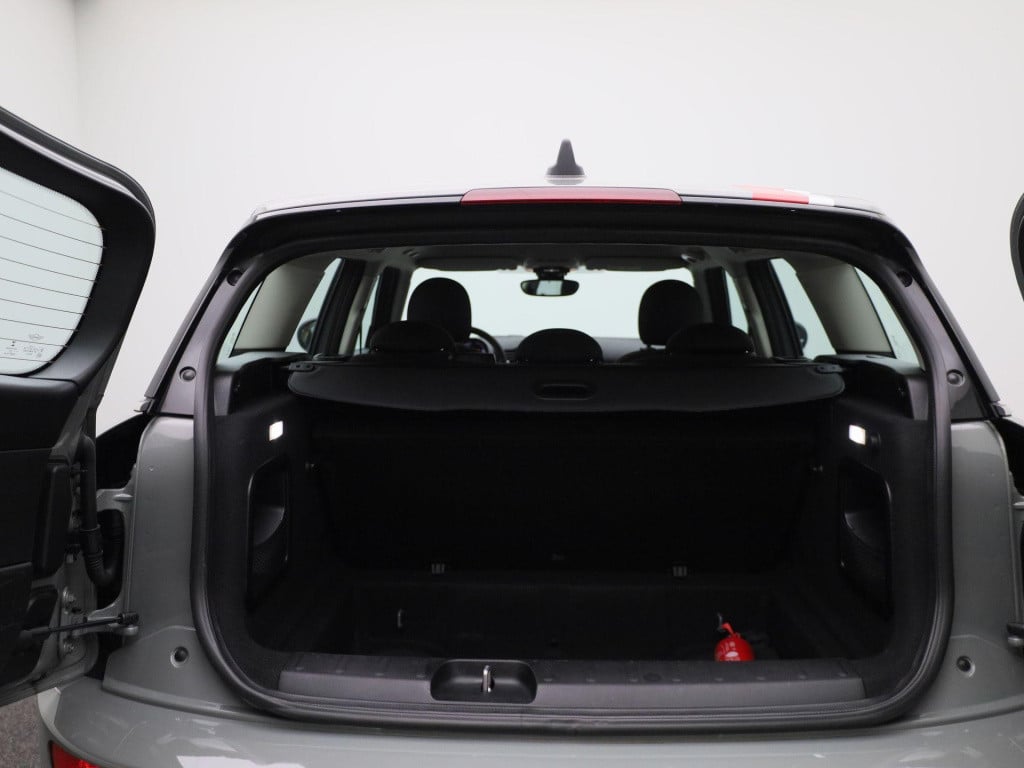 Mini Clubman 1.5 cooper essential | automaat | lage km stand! | navigatie |