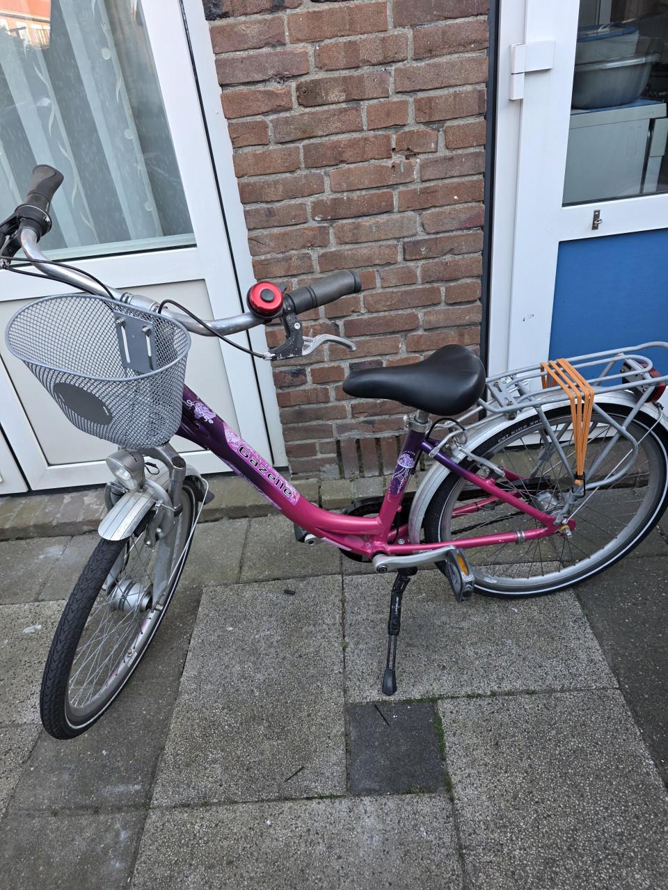 Meisjes fiets GAZELLE 24inch- 9 tot 13 jaar-3 versnellingen
