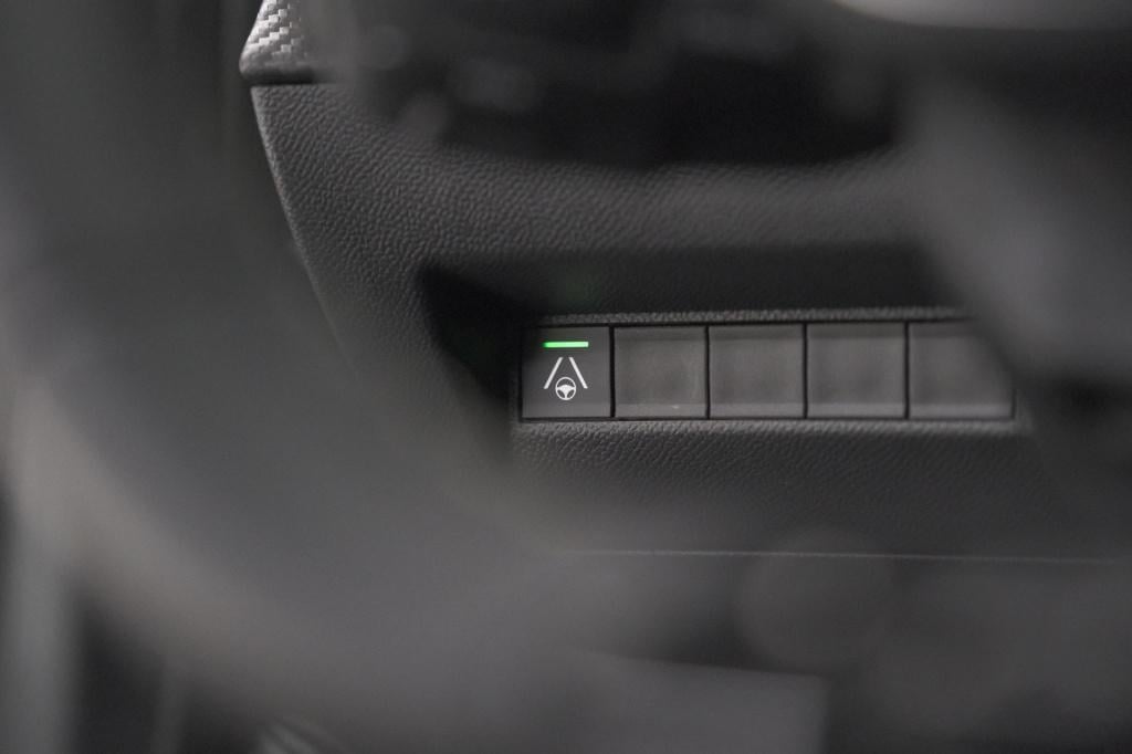 Peugeot 2008 1.2 hybrid 145 gt | 360 camera | adaptieve cruise control | do