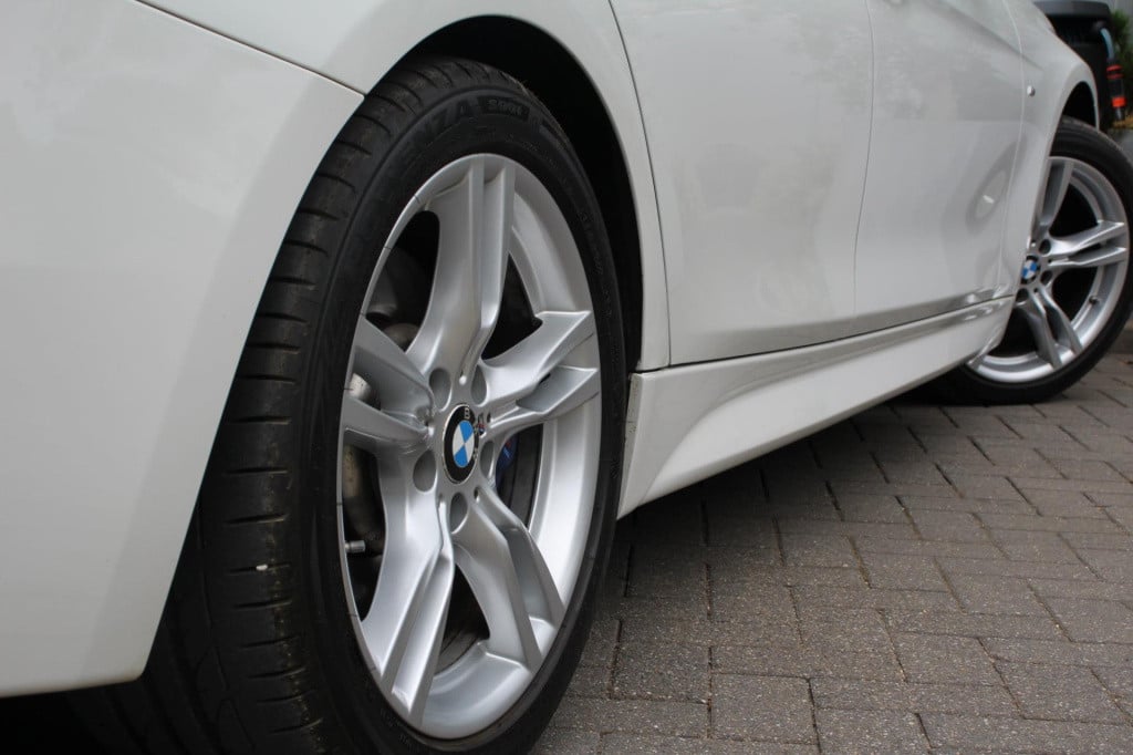 BMW 3-serie touring 318i m sport edition aut. - navi groot - adap led - pdc