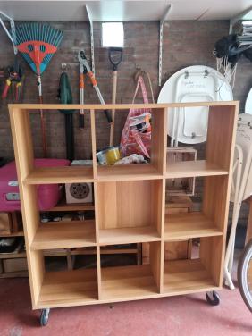 Roomdivider wandkast