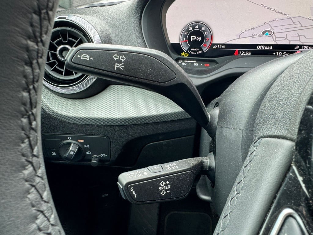 Audi Q2 35 tfsi s edition