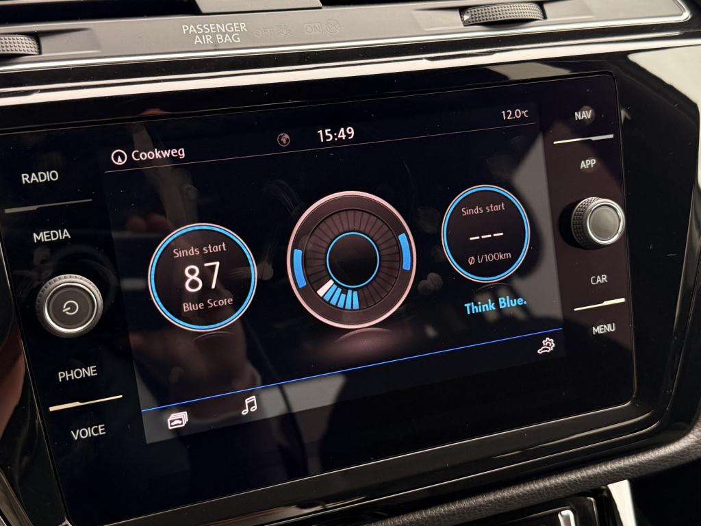 Volkswagen Touran 1.5 tsi highline business r 7p | acc | achteruitrijcamera
