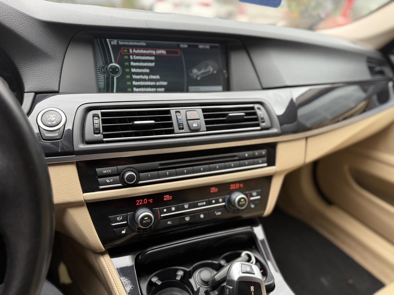 Bmw 5-Serie touring 528i 6-cilinder High executive