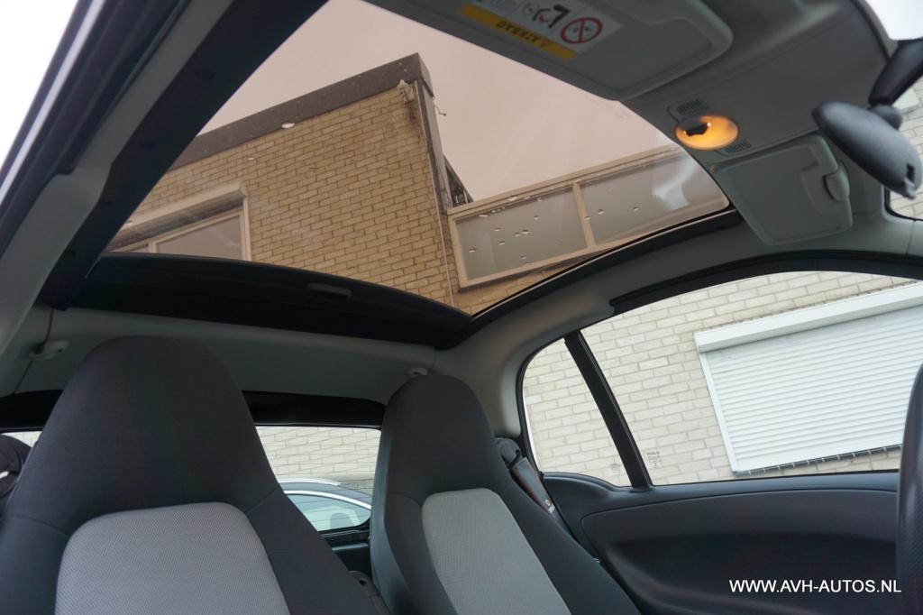 Smart Fortwo coupé 1.0 mhd edition pure