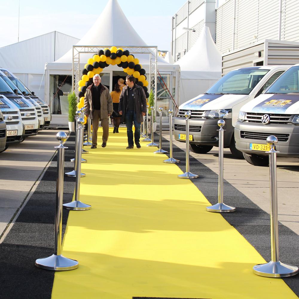 Gele loper voor feestelijke gebeurtenis