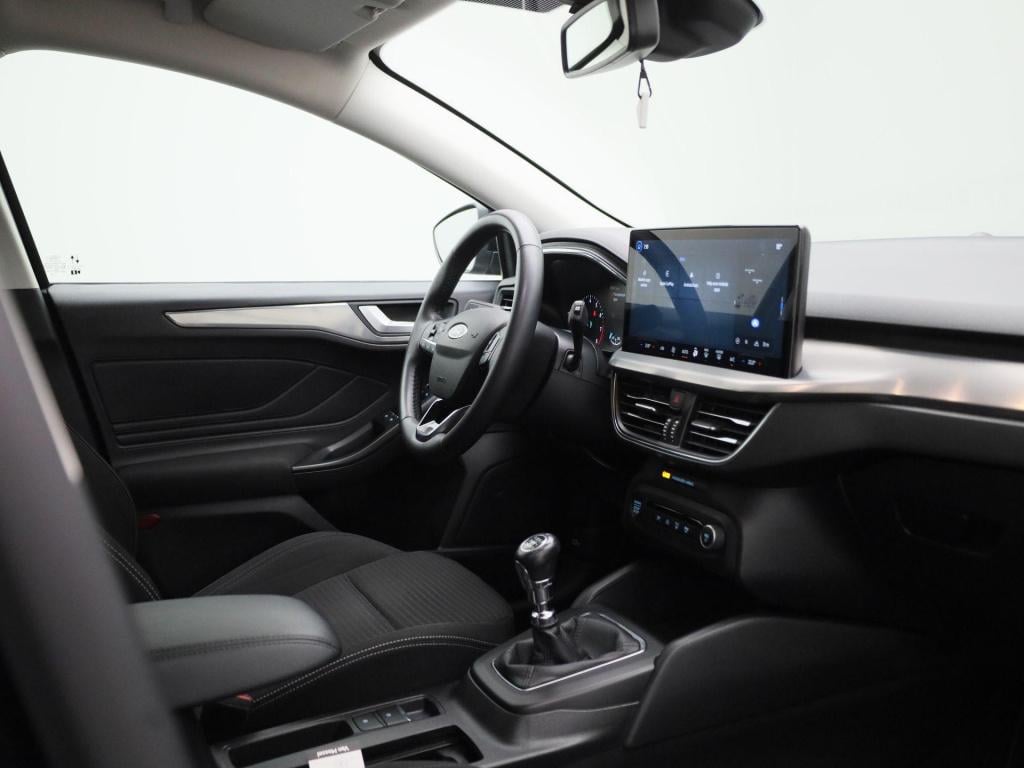 Ford Focus wagon 1.0 ecoboost hybrid titanium navigatie | pdc | apple carpl