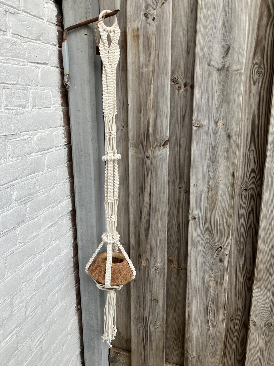 Macramè planten hanger met monkey pot