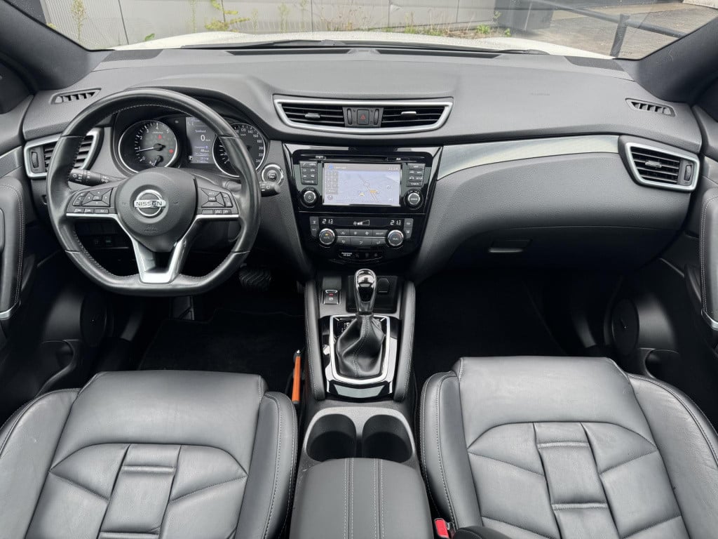 Nissan Qashqai 1.2 tekna + automaat, meest luxe uitvoering!